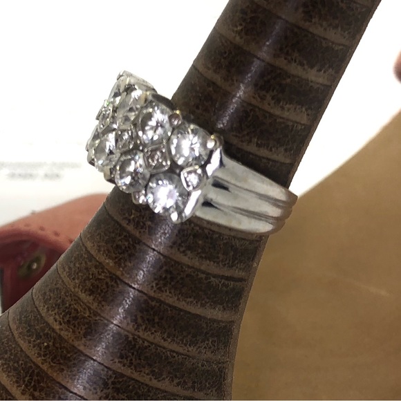 Diamond Ring - Picture 5 of 8